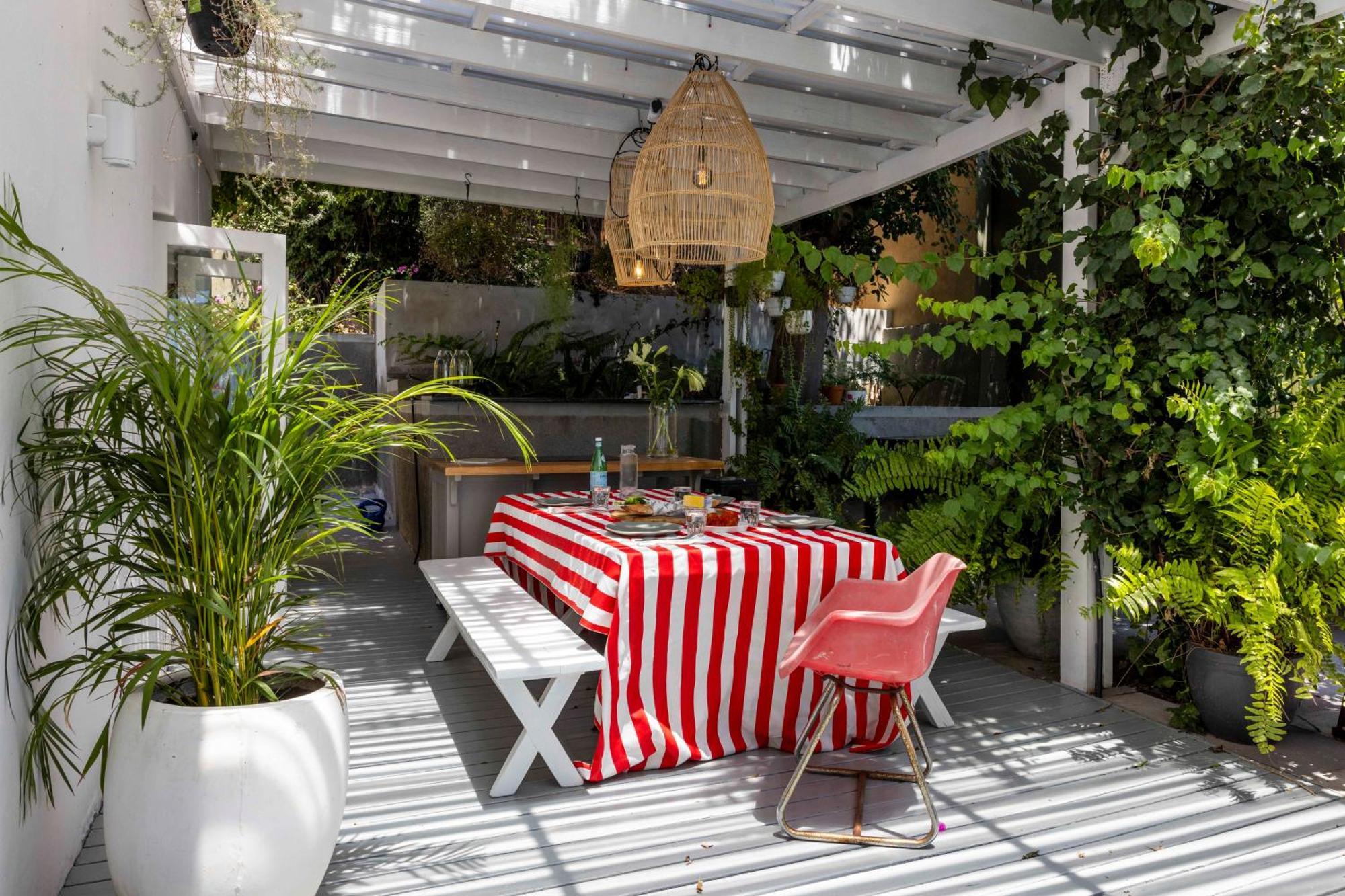 Big Family Friendly For A Summer Villa Cape Town